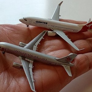 Lote de 2 Aviones a Escala Herpa: Airbus A319 Trans-Canada y Boeing 737-800 Qantas - imagen 2