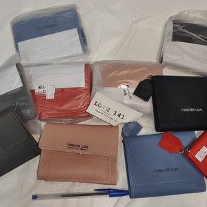 Lote de 10 Billeteras de Eco Cuero en Colores Surtidos - imagen 1