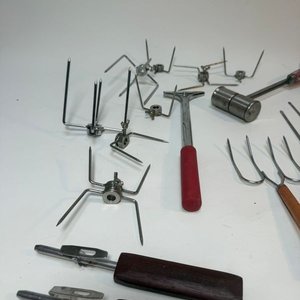 Lote de Utensilios para Parrilla: Pinchos, Cuchillo, Cepillo y Más - imagen 7