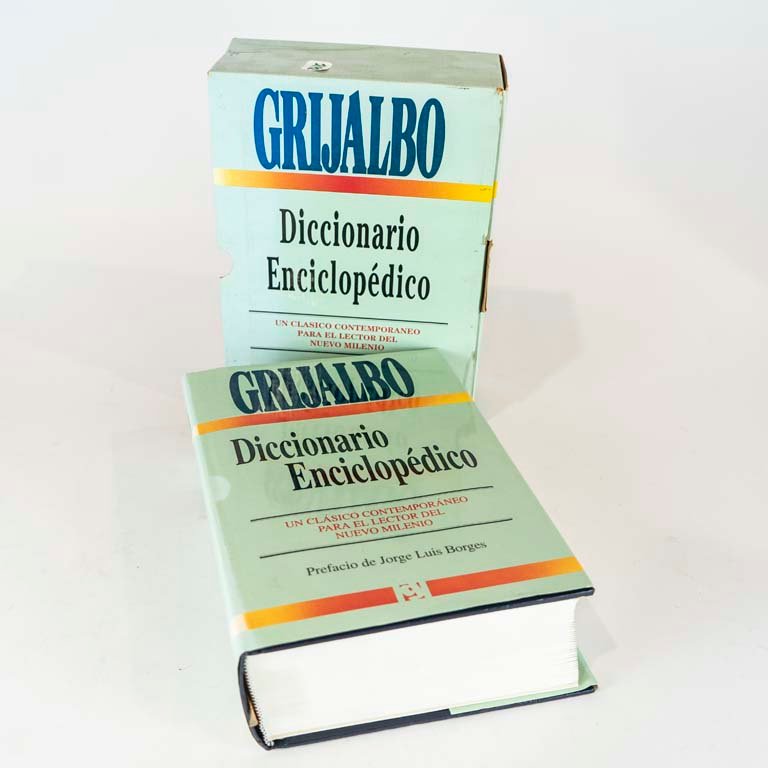 Lote siguiente: Diccionario Enciclopédico en Buen Estado