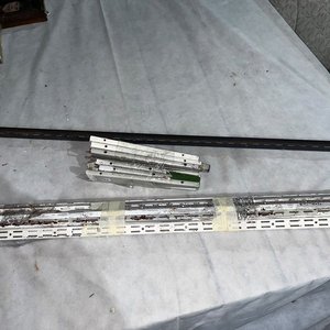 Parantes y Estantes Metálicos para Exhibidor - imagen 2