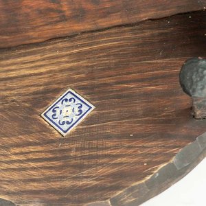 Perchero de Madera, Hierro y Cerámica con Repisa - imagen 2
