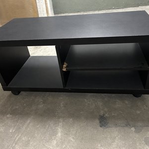 Rack de Televisión Negro con Detalle en Madera - imagen 1