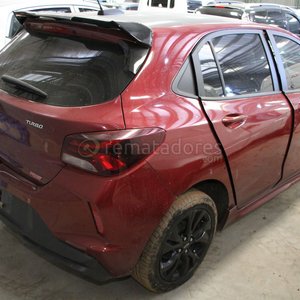 Auto Rojo con Daños Frontales y Laterales - imagen 2
