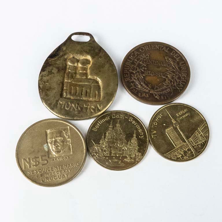 Item 2107809 - Image 1