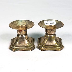 Par de Candeleros Ingleses Sheffield de Metal Plateado - imagen 1