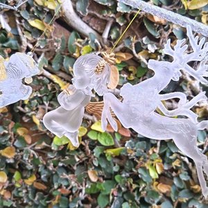 Lote Navideño: Figuras de Pesebre, Casa Navideña, Adornos y Luces - imagen 7