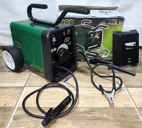 Soldadora Eléctrica ECO W160A de Carro con Accesorios, Nueva en Caja - imagen 1