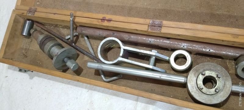 Estuche de madera con herramientas de mano - imagen 2