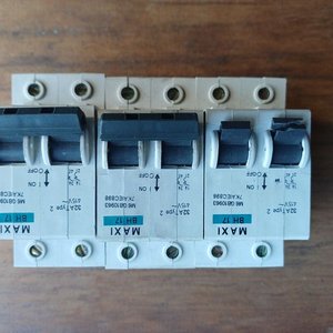 Lote de 6 Llaves Termomagnéticas Bipolares Maxi BH 17 - imagen 1