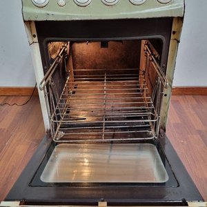 Cocina a Gas Blanca con Tapa de Vidrio y Horno - imagen 4
