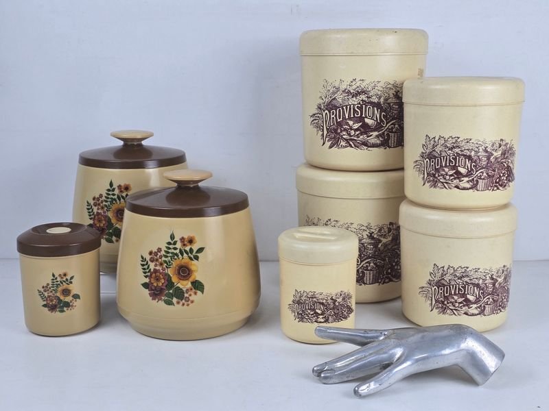 Set de 8 Recipientes Vintage para Cocina con Tapa y Decoración Floral