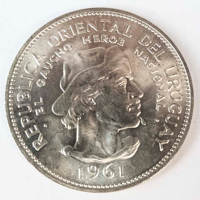 Moneda de Plata Uruguaya 10 Pesos 1961 "El Gaucho Héroe Nacional"