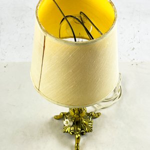 Lámpara de Mesa Antigua de Bronce con Pantalla Textil - imagen 2