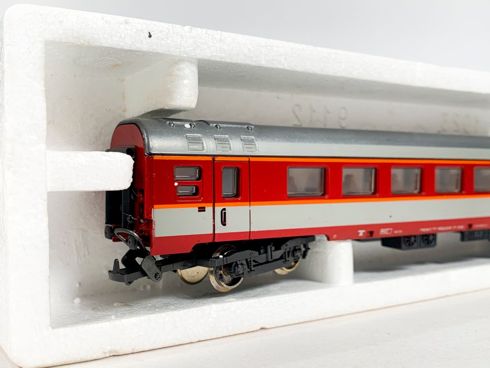 Vagón de tren modelo Lima en miniatura - imagen 3