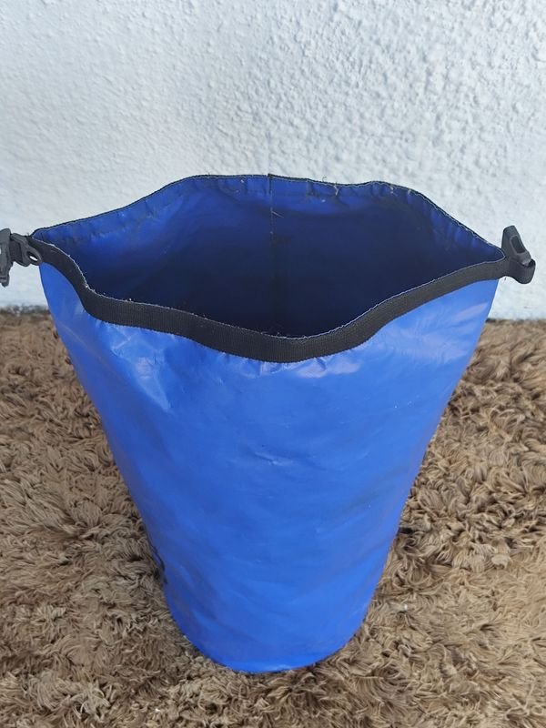 Bolsa de impedimenta impermeable marca Bewolk - imagen 3
