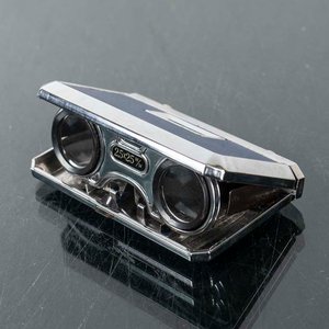 Lote anterior: Par de Binoculares Japoneses Sport Glass 2.5x Plegables