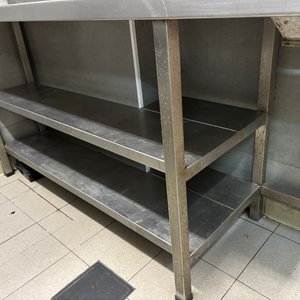 Mesada de Acero Inoxidable con Doble Estante y Perforación - imagen 3
