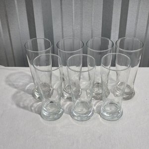 Lote siguiente: Juego de 6 Vasos Altos de Vidrio Transparente