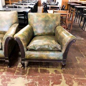 Sofá y Sillones Antiguos de Cuero Verde Estilo Clásico - imagen 3