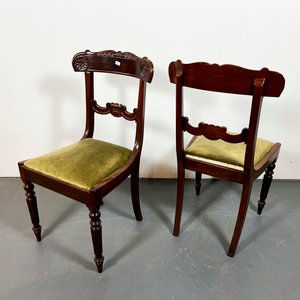 Par de Sillas Estilo Regency en Caoba con Tapizado Verde - imagen 4