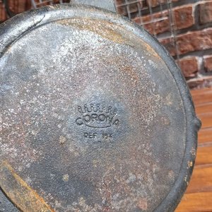 Olla, Plancha y Parrilla de Hierro Fundido Corona - imagen 5