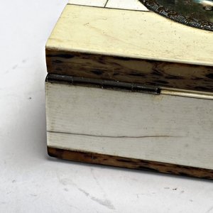 Caja Alhajero Antigua de Marfil con Miniatura Pintada a Mano - imagen 5