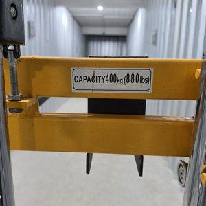 Apilador Hidráulico Manual Wesco PJ4120N con Capacidad 400kg - imagen 4