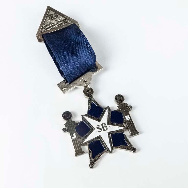 Item 2107819 - Image 0