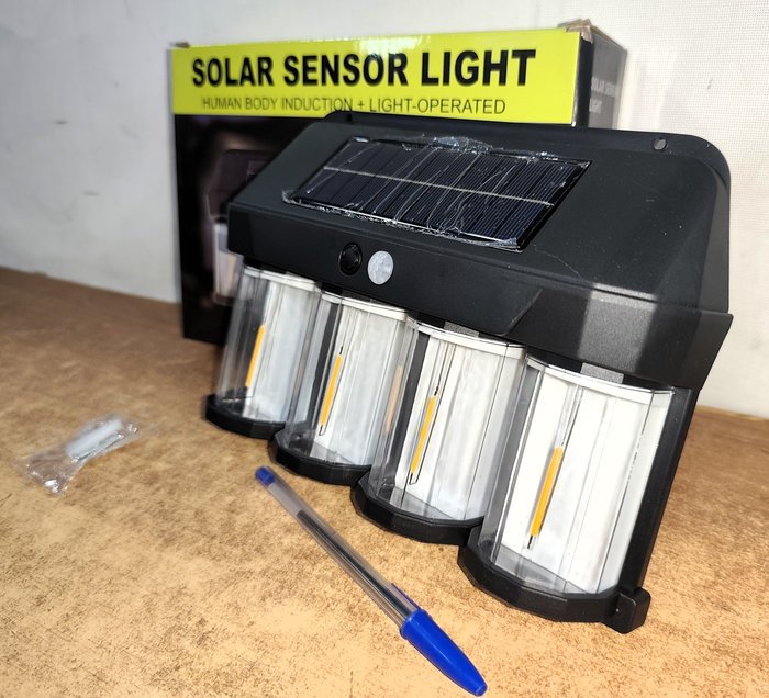 Luz Solar Recargable FOCO X4 con Sensor - Nuevo en Caja - imagen 2