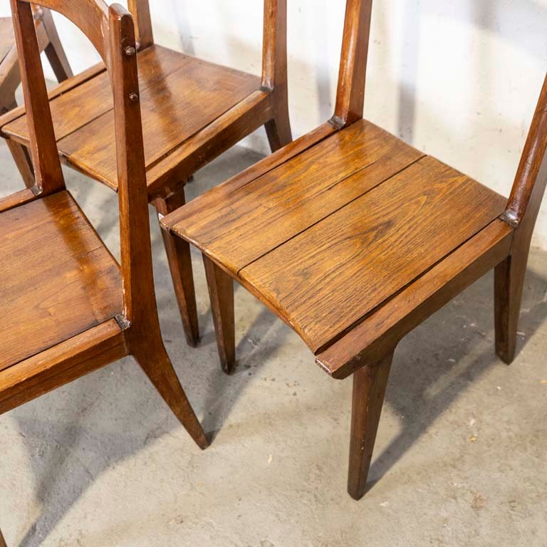 Cuatro sillas americanas con detalles en la madera y el lustre - imagen 3