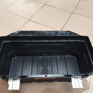 Caja de Herramientas Táctix Negra con Manija Naranja - imagen 2