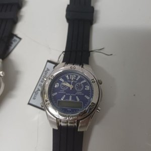 Lote de 5 Relojes: 4 con Malla Negra y 1 Azul - imagen 3