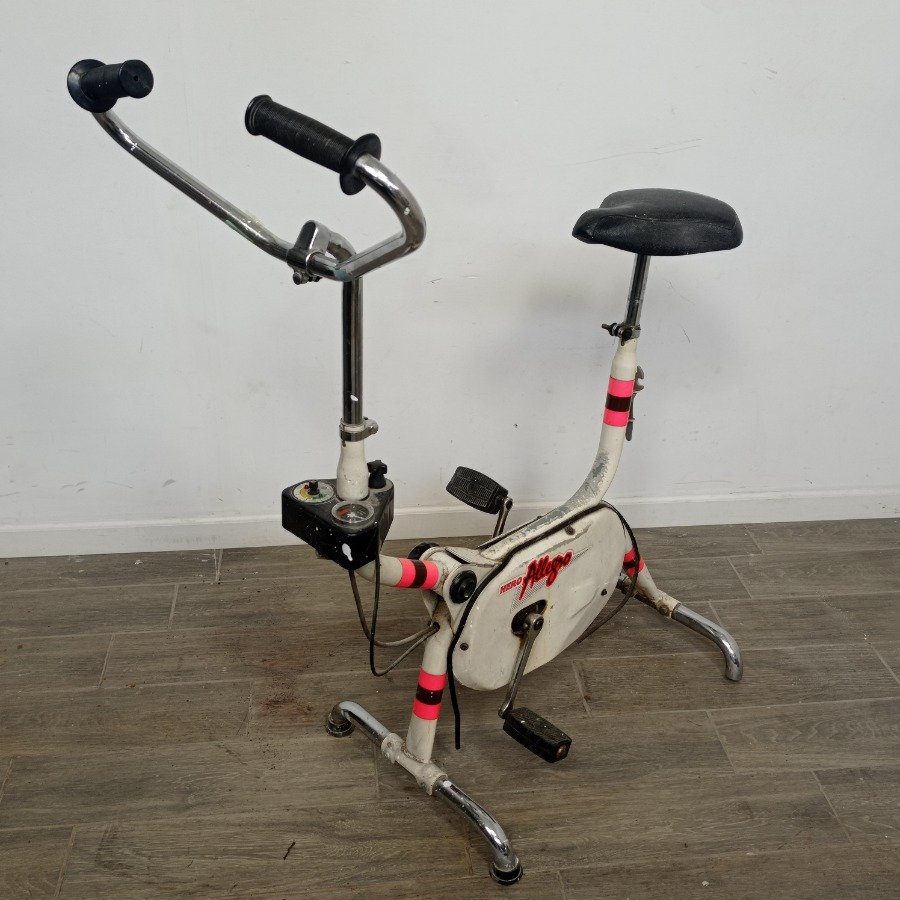 Item 15787 - Image 0