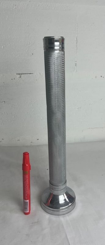 Linterna de metal con placa roja - imagen 3