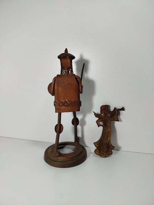 Par de antiguas figuras metálicas artesanales - imagen 2