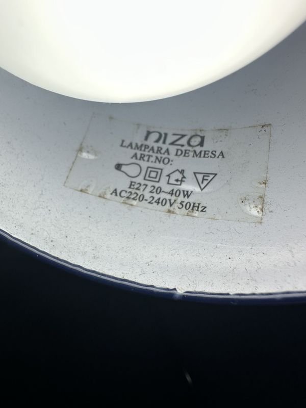 Lámpara de escritorio azul con base metálica - imagen 4