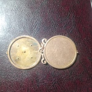 Lote de Piezas de Oro y Enchapados: Dijes, Gemelos y Aro - imagen 7