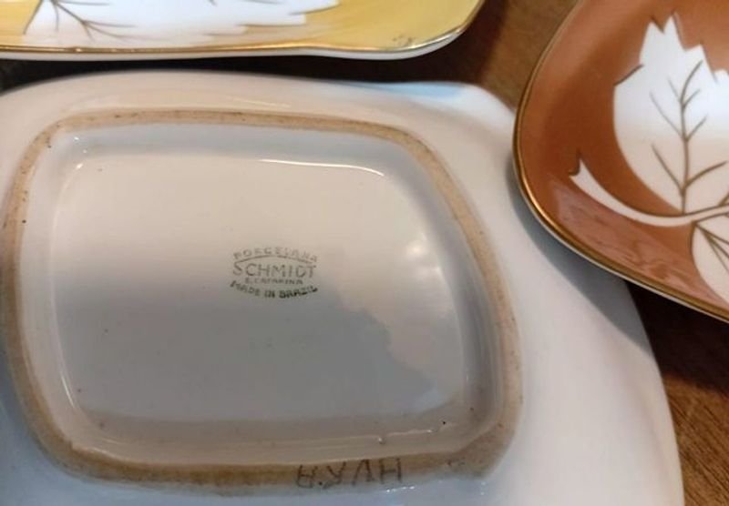Platos de porcelana con diseño de hojas SCHMIDT hechos en Brasil - imagen 2
