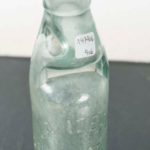 Botella Antigua de Vidrio "La Ideal" con Bolita - 7x23 cm - imagen 2