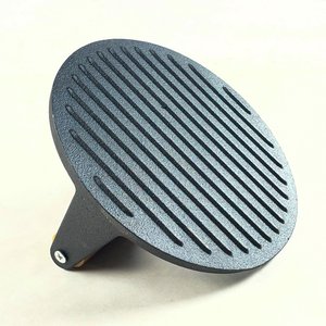 Prensa para Hamburguesas de Hierro con Mango de Madera - 18 cm - imagen 4