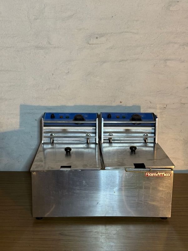 Freidor eléctrico doble Flamemax igual a nuevo - imagen 2