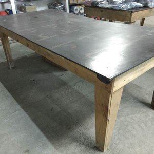 Lote anterior: Lote de 3 Mesas de Madera y Contrachapado