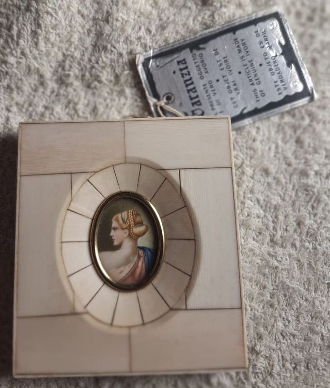 Item 868943 - Image 0