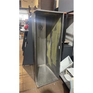 Lote siguiente: Pileta de Acero Inoxidable Industrial con Manchas