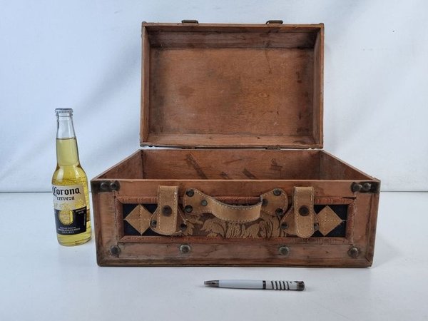 Valija de Madera con Detalles en Cuero - imagen 4