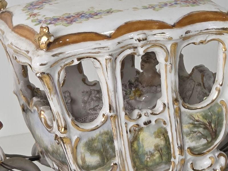 Pieza de porcelana policromada de Luigi Fabris, siglo XX - imagen 2