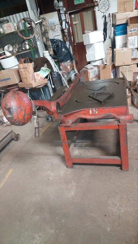 Item 758319 - Image 1