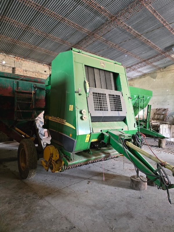 Enfardadora John Deere 592 - Maquinaria para la agricultura - imagen 3