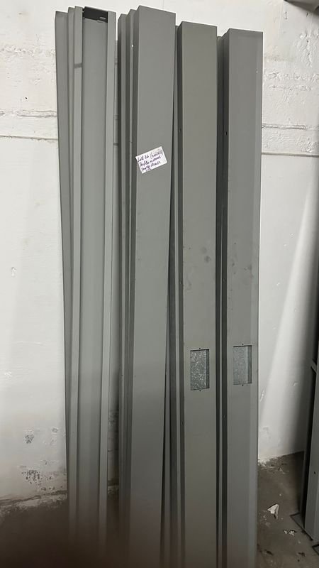 Perfiles de metal para marco de ascensor